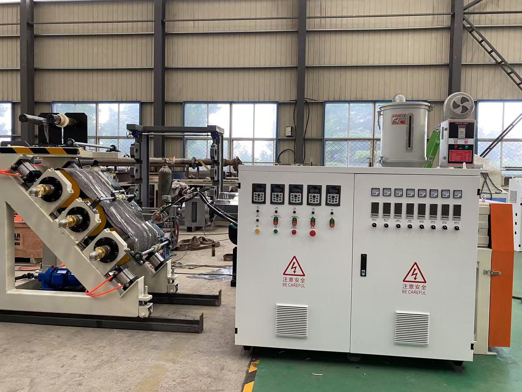 QINGDAO EASTSTAR spedisce in India la linea di produzione avanzata di prodotti Waterstop TPE