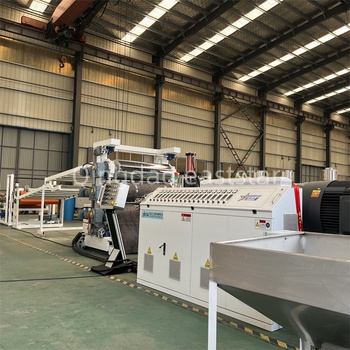 In che modo una linea di produzione di membrane impermeabili TPE-SBS garantisce una produzione stabile di materiali impermeabilizzanti per l'edilizia?