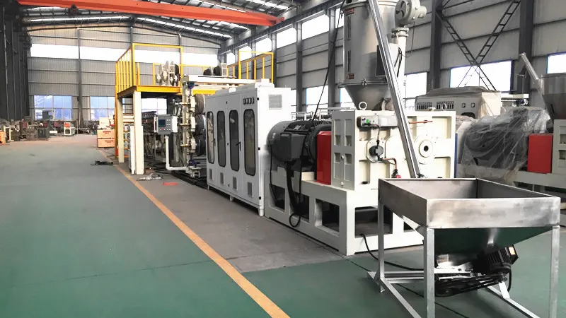 Linea di produzione di pannelli compositi in alluminio-plastica PE