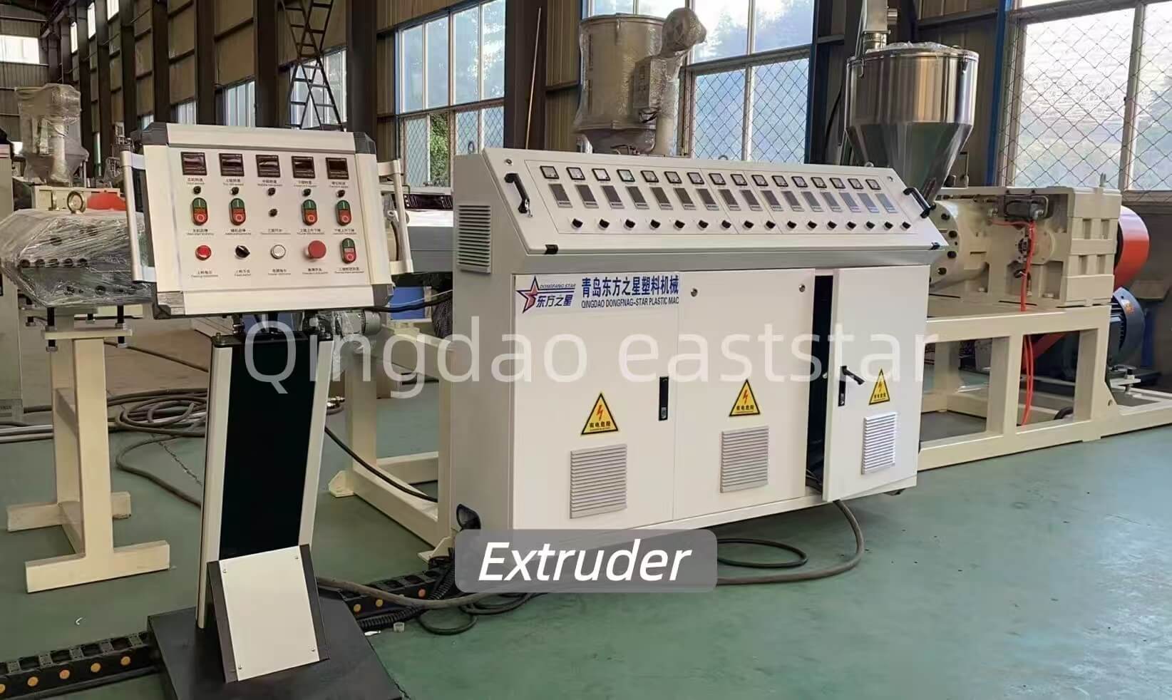 Linea di produzione di pannelli di drenaggio in PE